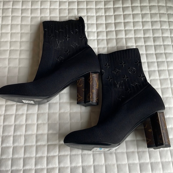 Louis Vuitton Monogram heeled Sock Booties in 37.5 - 7.5 - Picture 1 of 10